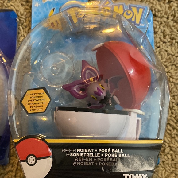 Pokémon Character with Poke Ball - Picture 4 of 5
